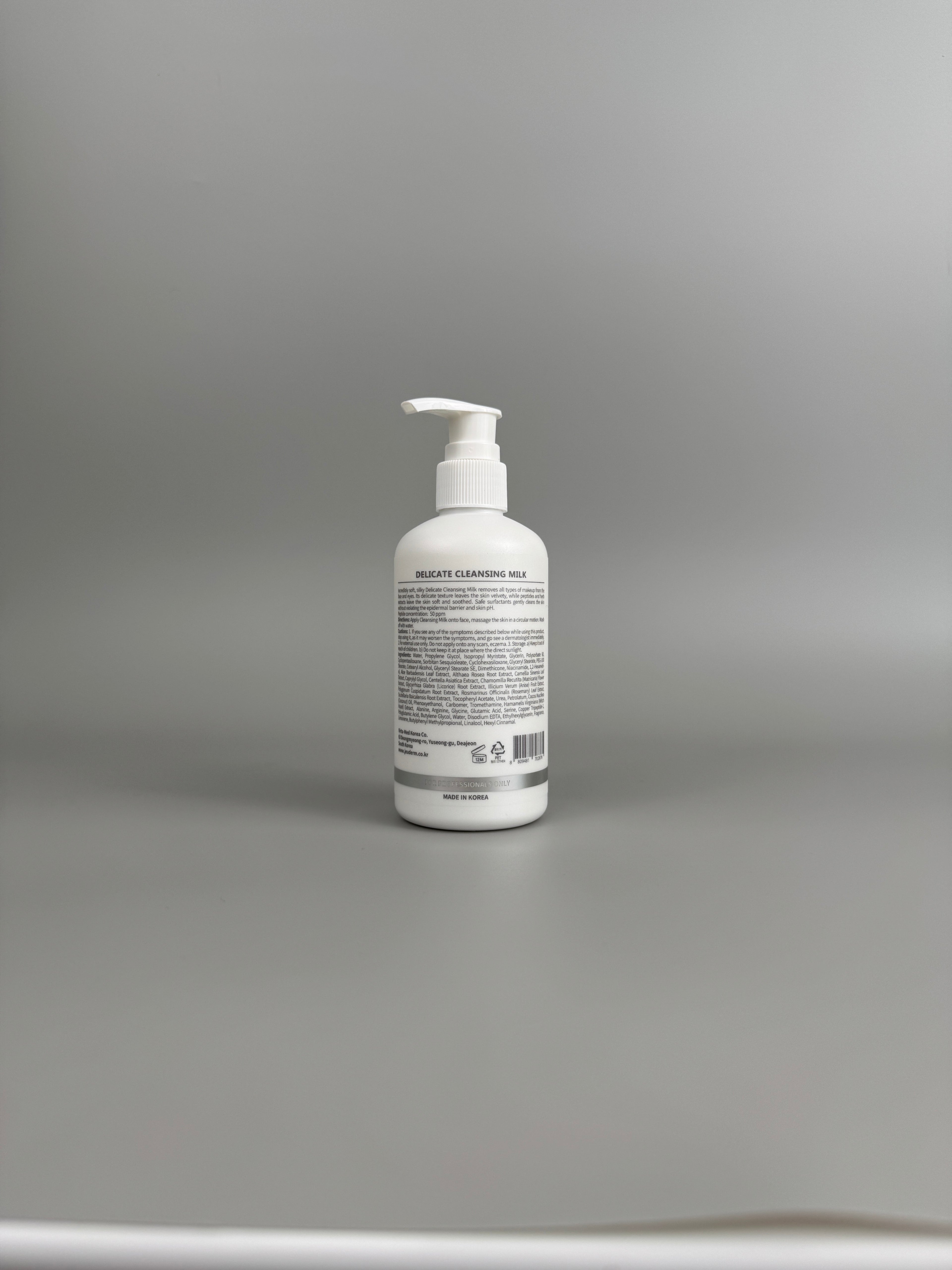 DELICATE CLEANSING MILK